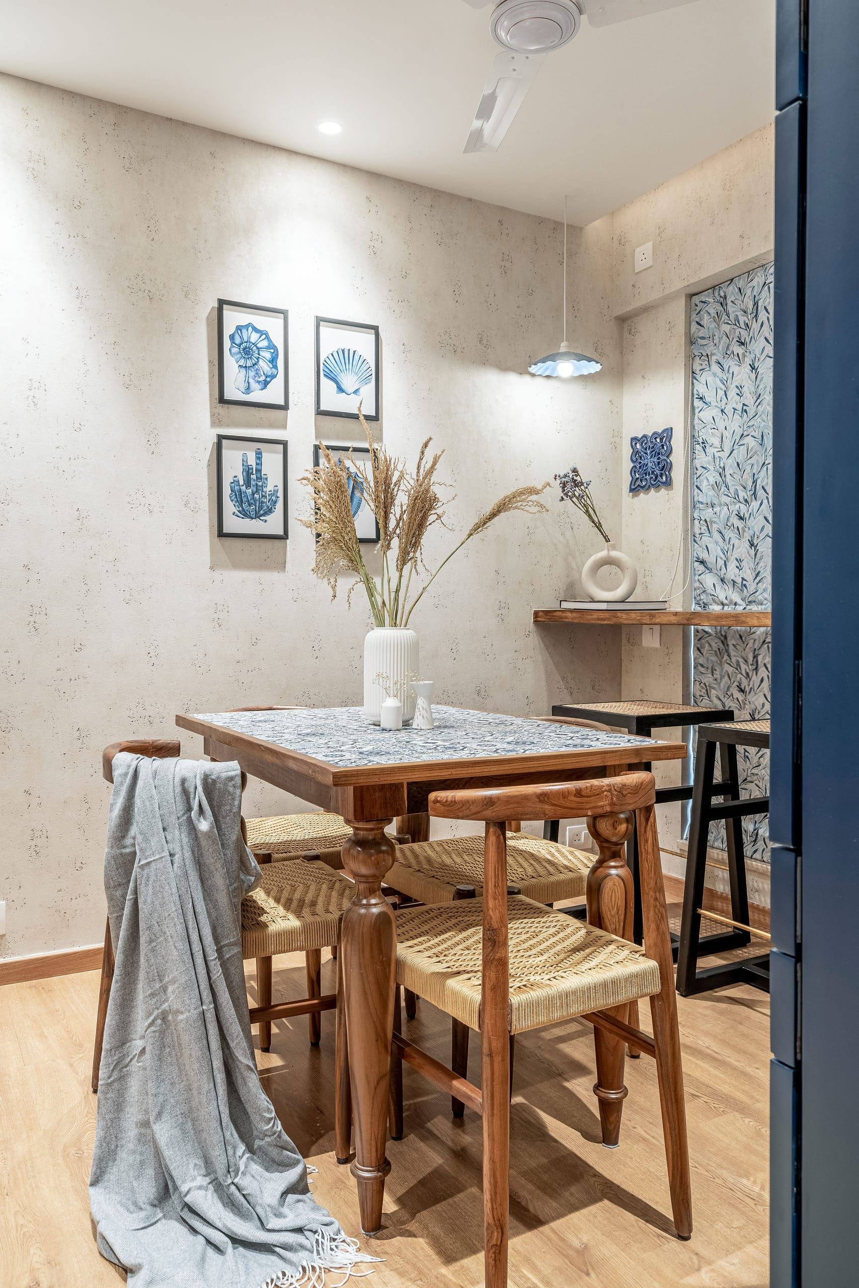Living room botanical — Varna, Powai
